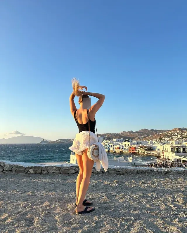 Léonie - Image 2